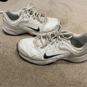 Men’s Vintage 90’s Nike shoes, white, worn but still nice.